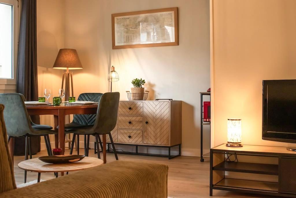 Logement Centre Ville De Reims - Commerces - Wifi Eksteriør bilde